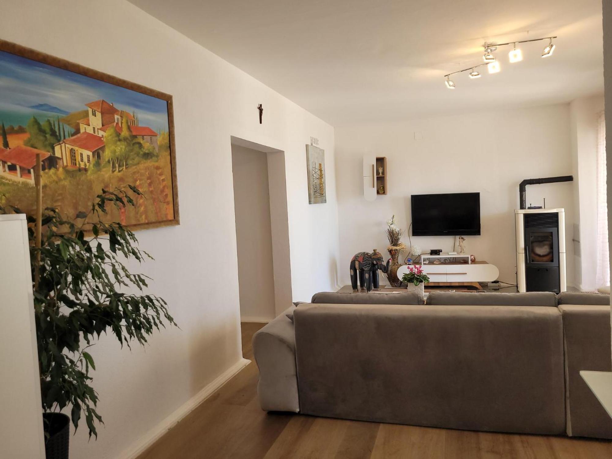 Apartments Chiara Mit Meerblick Und Pool Und Jacuzzi Lovran Exterior photo